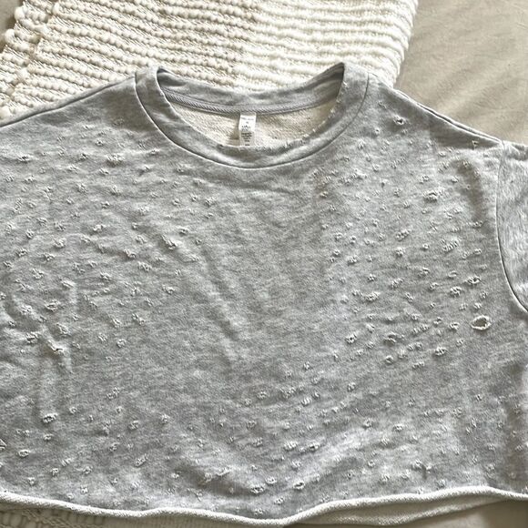 Alo Yoga Gray Cropped Distressed Sweatshirt - Picture 2 of 6